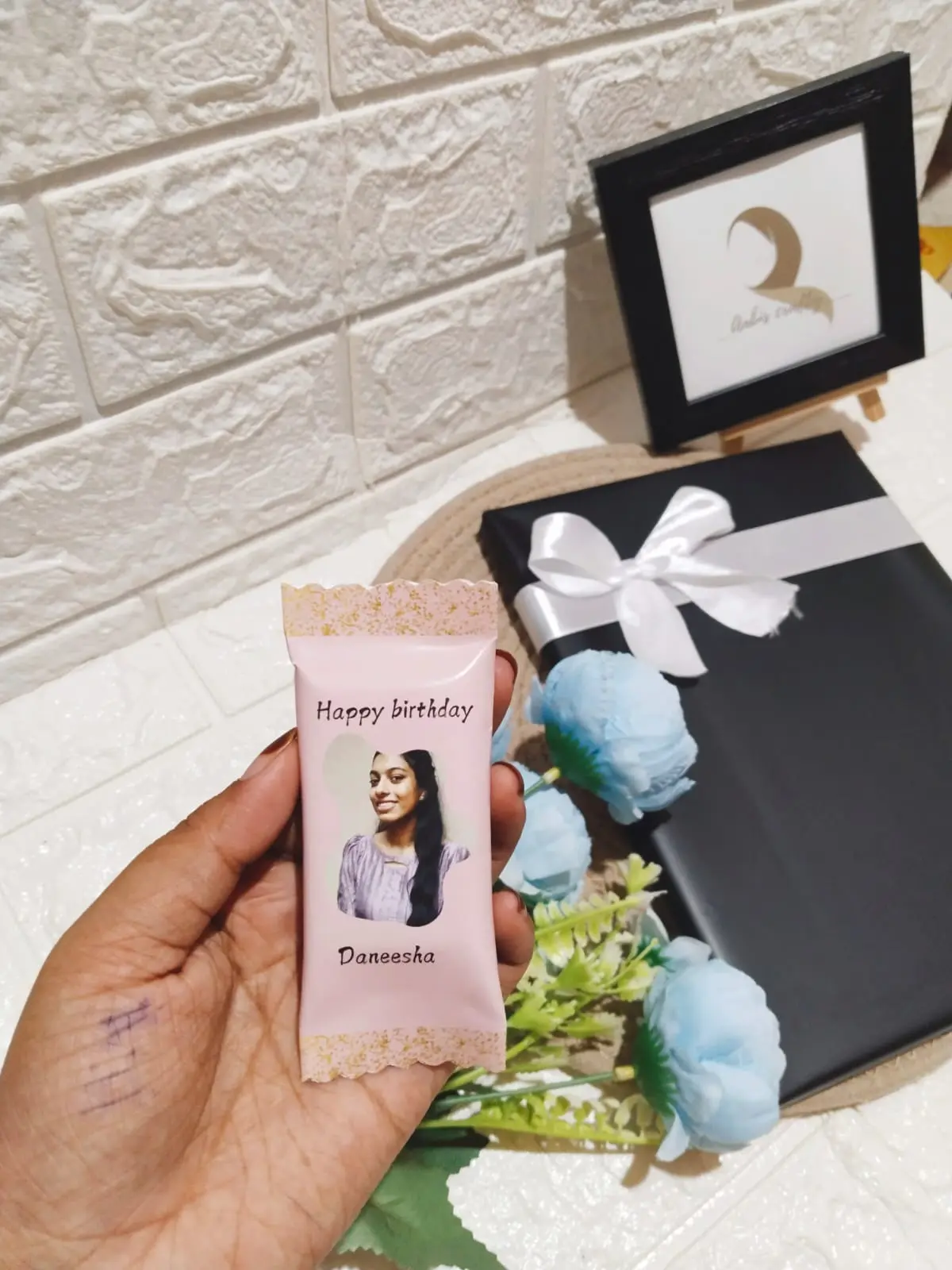 its is a customised photo chococlte 